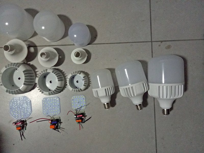 High Power 20W 30W 40W 50W 60W Cast Aluminum LED Bulb Light