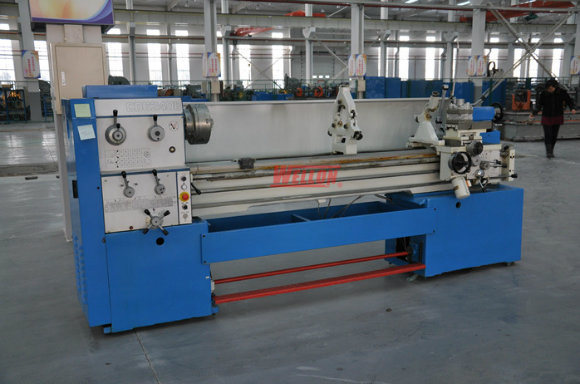 High Precision Lathe Machine (Gap lathe CD6240b CD6250b CD6260B)