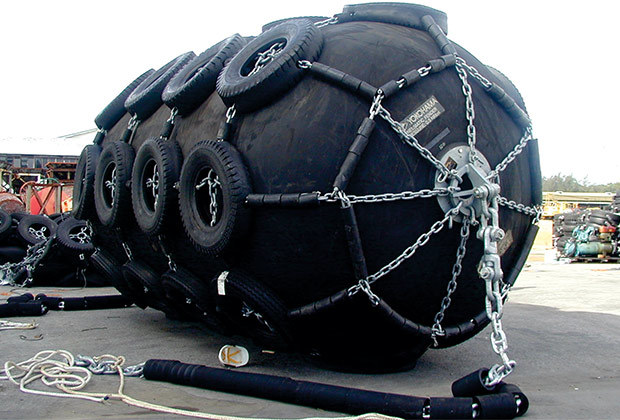 50kpa 80kpa Floating Pneumatic Rubber Fenders for Navy Ships