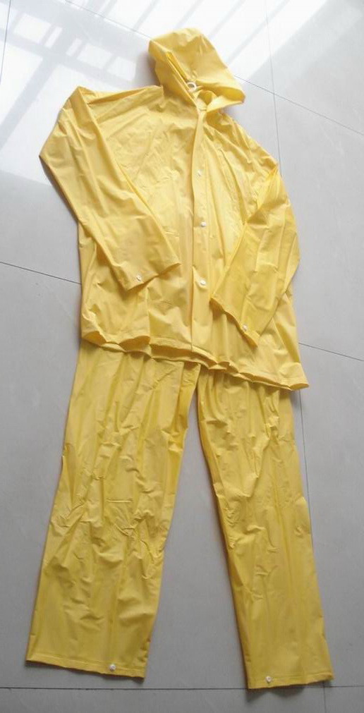 Various Yellow PVC Raincoat, Safety Rainwears, Work PVC Rainsuit, Working Raincoats, Waterproof Is Well Ventilated Raincoat