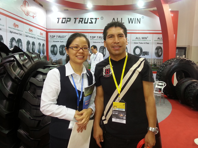 G2 Pattern Chinese Factory Superhawk Industrial OTR Tyre (13.00-24/ 14.00-24)