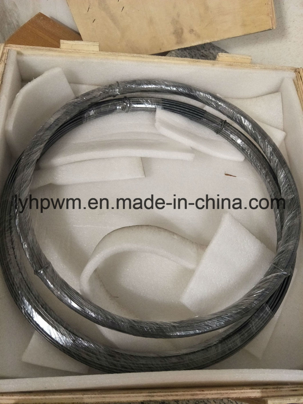 Diameter 0.77mm Tungsten Wire Rope in Photovoltaic Industry