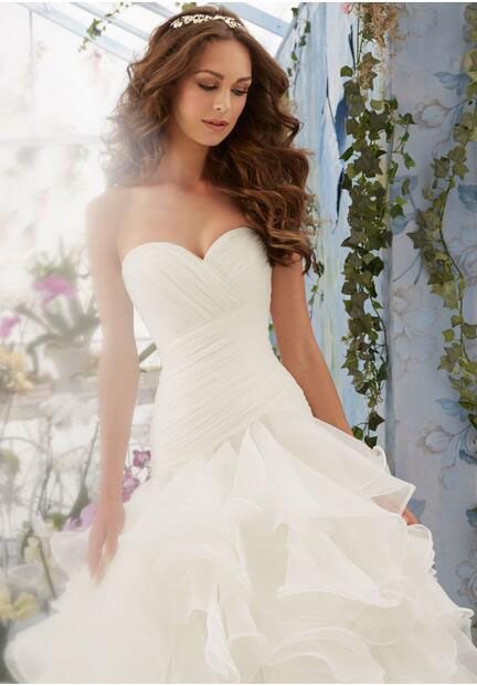 Luxury Ivory Pleat Ruffle Sweetheart Corset Organza Flounce Wedding Gown