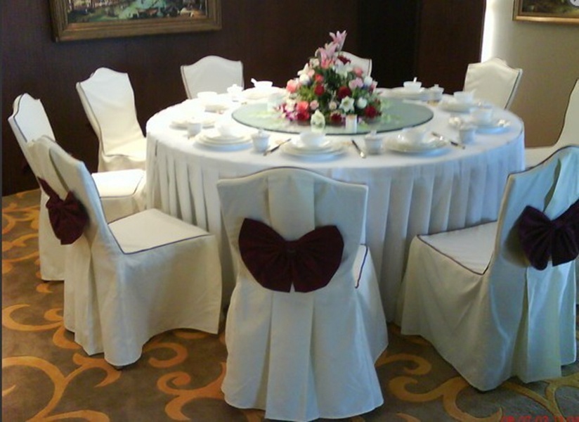 Nice Round Banquet Table Cloth