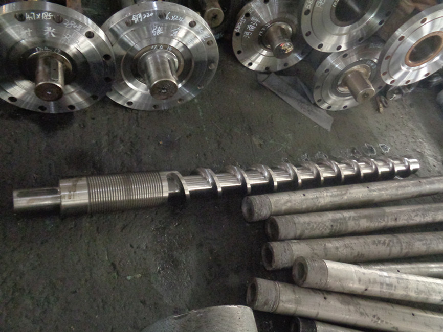 Hot Sell Machine Screw and Barrel