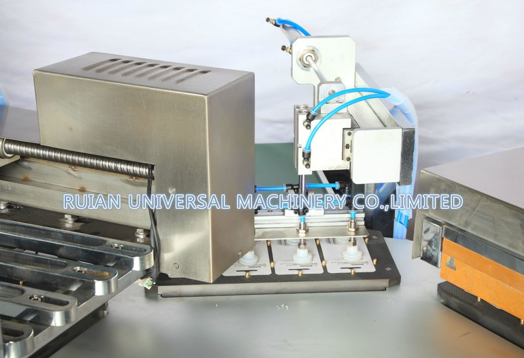 Full Automatic Stationery Battery Accessories Plastic Suction Card Sealing Packing Machine (UMSP-320XZF)