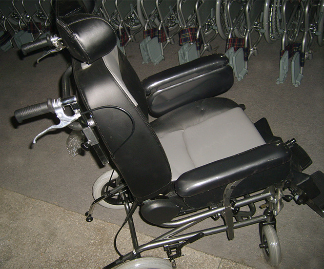 Reclining High Backrest Type Manual Wheelchair (THR-203BJ)