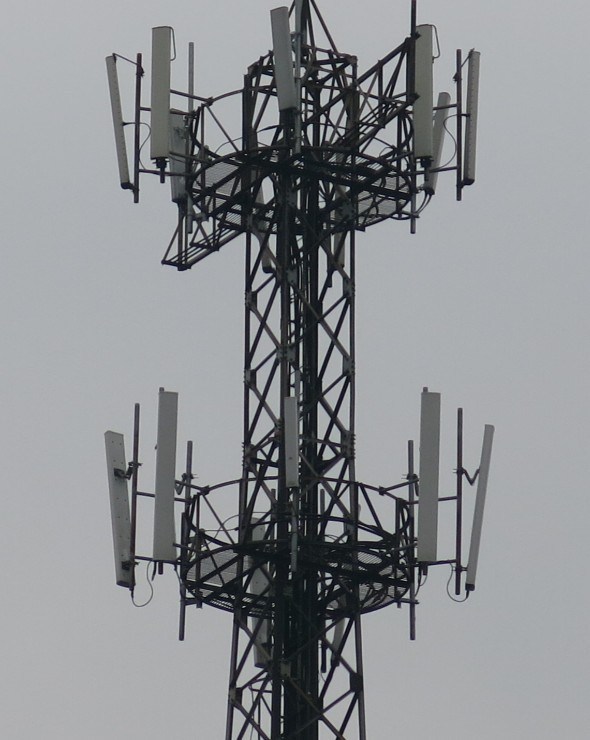 Durable Angle Steel Communications Tower