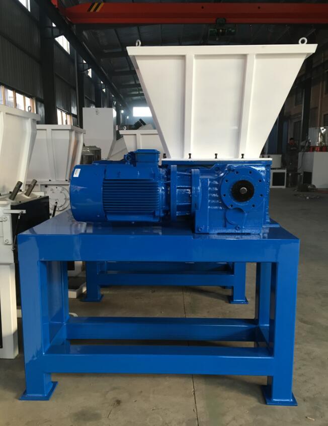 Automatic Single Plastic Waste Tyre Crusher