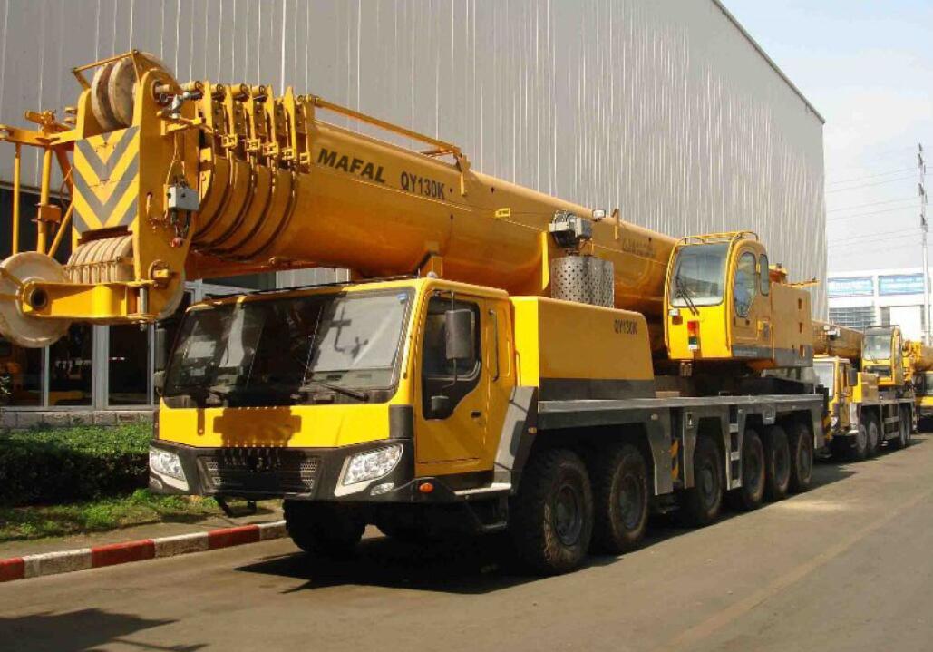 Mafal Produce 130t Truck with Crane in Afirica