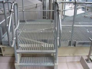 Hot Dipped Galvanized Sewer Cover Well Cover Steel Grating