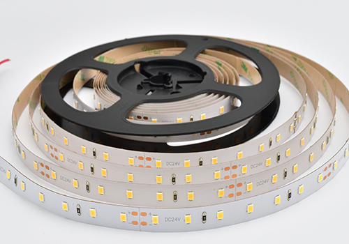 Indoor Use Super Bright High Quality SMD2835 Flexible LED Strip, Outdoor Use LED Strip, Waterproof LED Strip, Nonwaterproof LED Strip, Silicone LED Light Strip