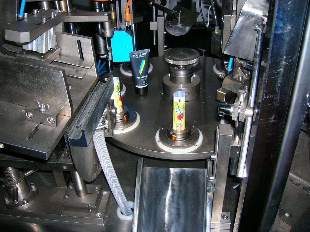 Shoe Cream Tubes Filling Machine (XF-GF80)