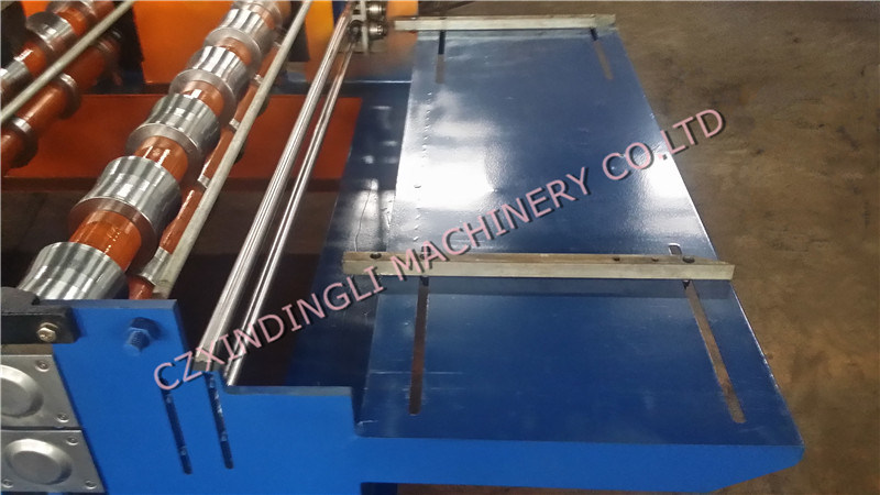 China Golden Supplier Metal Glazed Roof Tile Roll Forming Machine