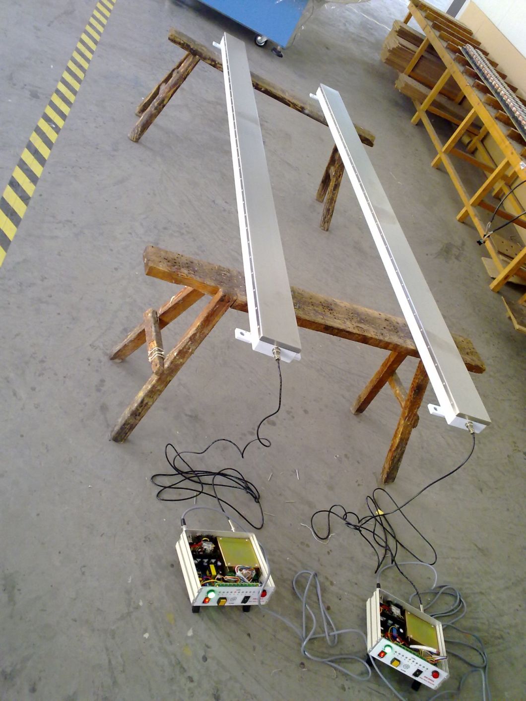 Long Strip Metal Detector for Composite Material