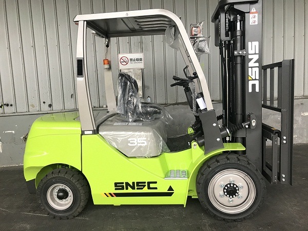 Snsc 3.5t Diesel Forklift to Salvador