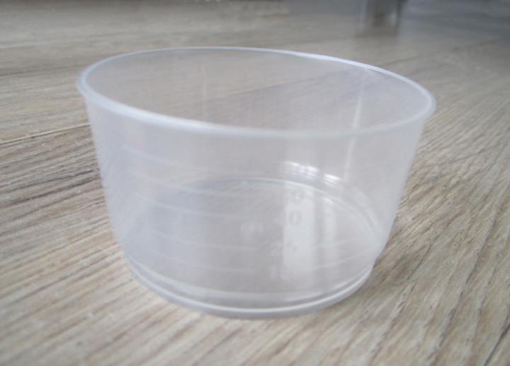 Transparent Plastic Measuring Cup Fro Medical Use