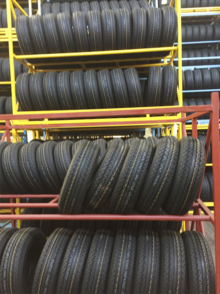 Semi Steel PCR Tyre 165/65r13 175/70r14 195r14c 195r15 Clanvigator Tyre Factory Passenger Car Tyre