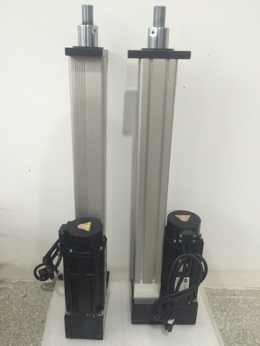 Pneumatic Cylinders Actuator with Driving System