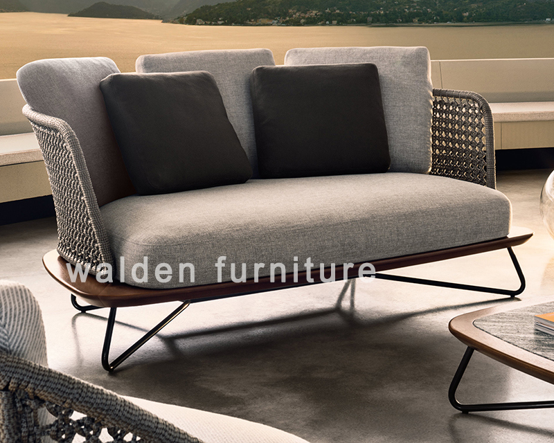 2018 Walden New Aluminium Furniture 2-Seater Sofa/Polyester Outdoor Sofa