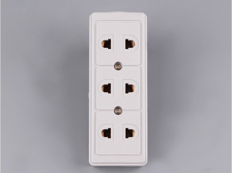 220V Universal Electrical 3 Outlet Retractable Power Strip