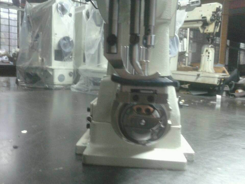 Zy335b Single Needle Cylinder-Bed Big Hook Heavy Duty Sewing Machine