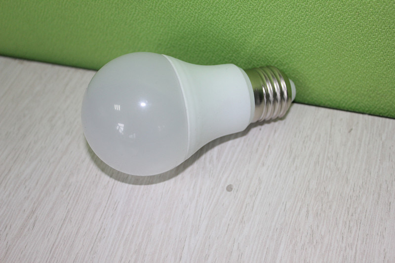 A50 A55 A60 LED Plastic Aluminum 5W 7W 9W 12W LED Light Bulb