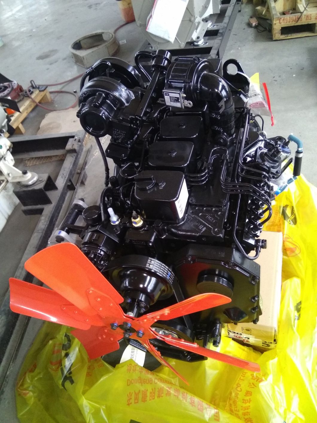 Cummins Diesel Engine (QSB6.7-C220) for Project Machine/Water Pump/Other Fixed Equipment