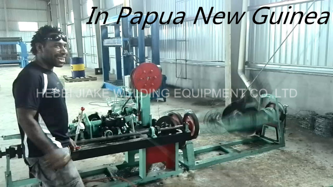 High Speed Positive and Negative Twisted Barbed Wire Making Machine