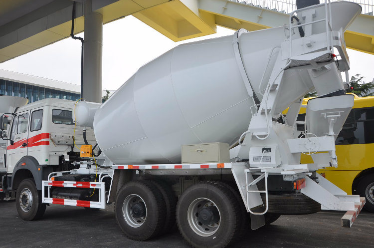 2018 China New Beiben 6X4 8cubic Concrete Mixer Tank Truck