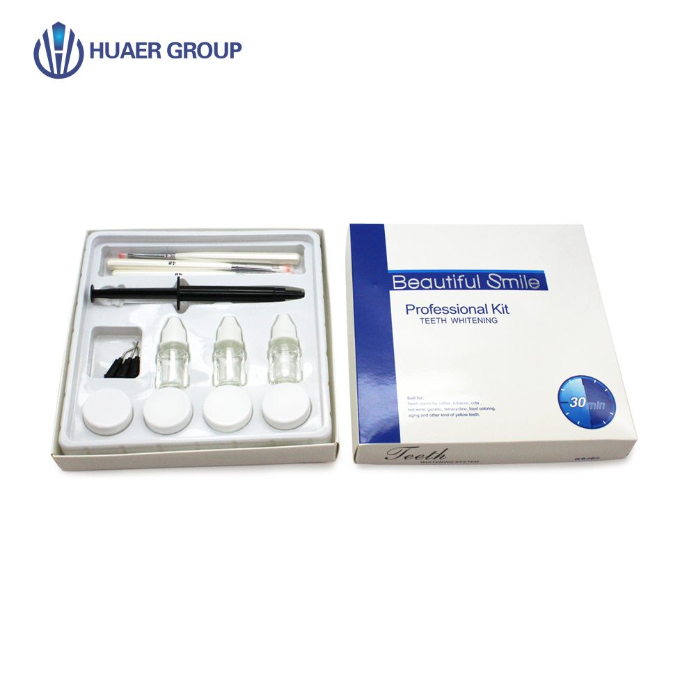 Clinic Professional Teeth Whitening Kit Used Together with Whitening Light