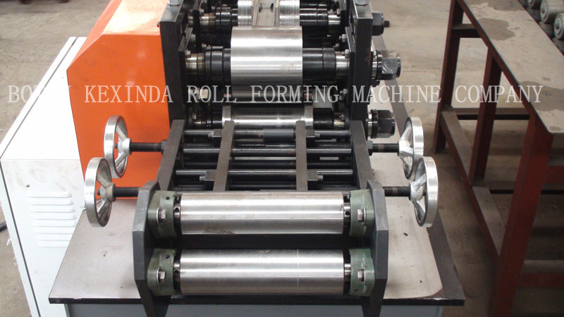 Kxd Metal Stud Light Steel Frame Roll Forming Machine