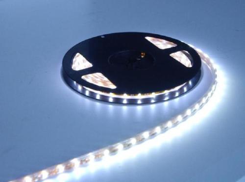 DC12/24V SMD2835 LED Flexible Strip Light with 3 Years Warranty 120LED/M