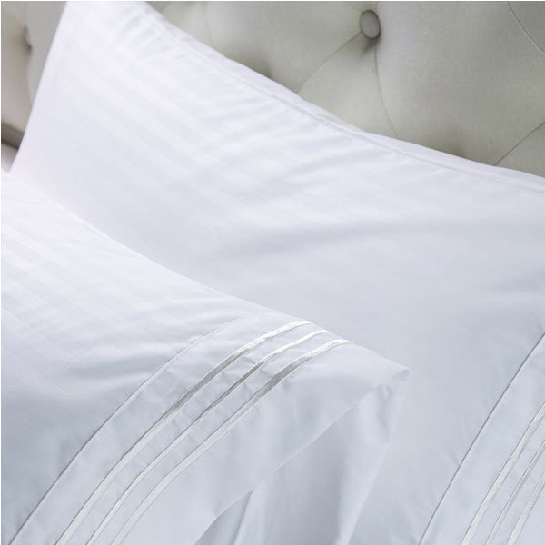 Hotel Balfour Ultrasoft Egyptian Cotton Bedding, Queen, White Sheet Set with Pillowcase