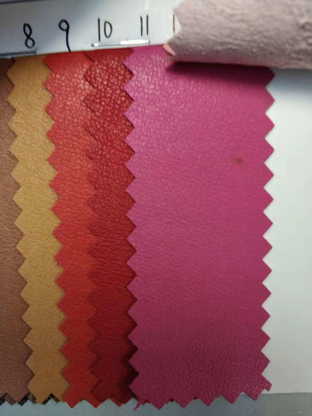 0.6 mm Microfiber Smooth Synthetic PU Leather Fabric for Shoes, Bags (HT83)