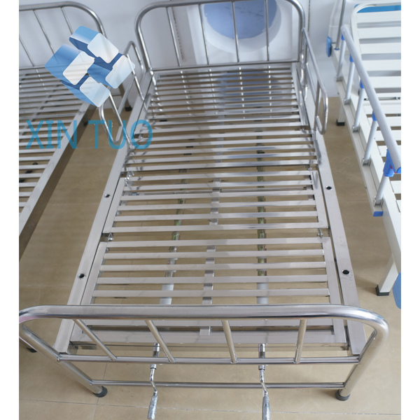 High Quality Carbon Steel Manual Hospital Bed with Simple Hospital Bed