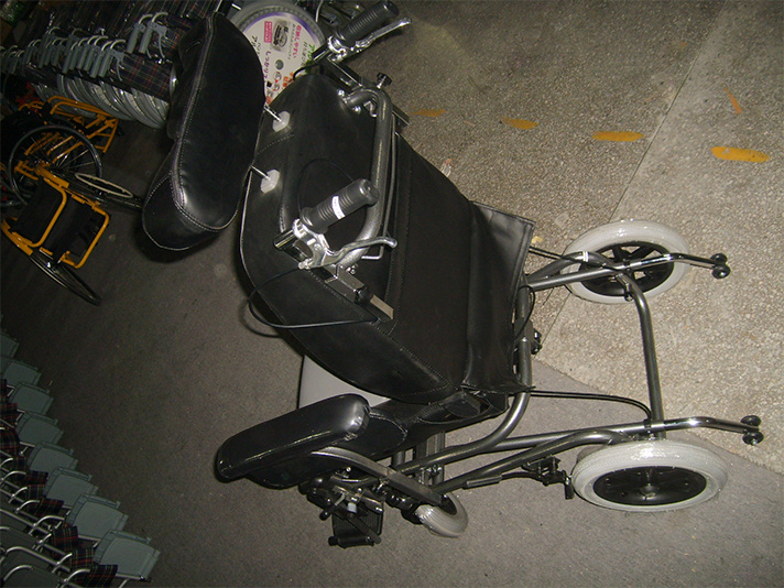 Reclining High Backrest Type Manual Wheelchair (THR-203BJ)