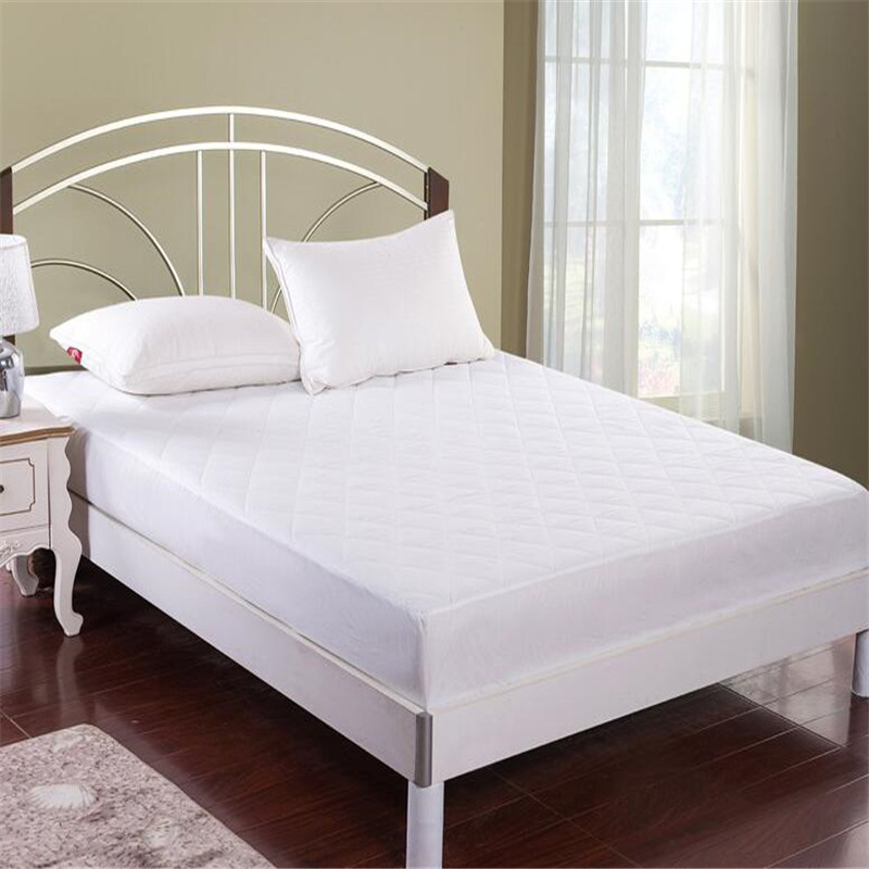 Hotel Supplier White Quilted Mattress Protector