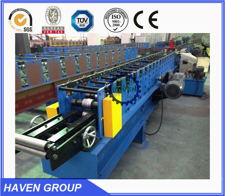 Metal seamless rain gutter cold roll forming machine