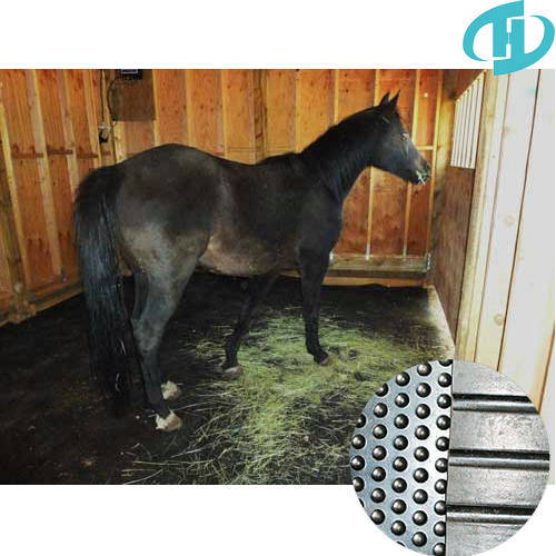 Anti-Slip Round Stud Horse/Crow Rubber Mat