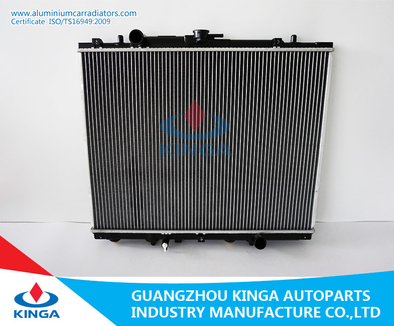 Auto Cooling Radiator for Montero Sport'97-04 at Mitsubishi OEM Mn171180/Mr239623