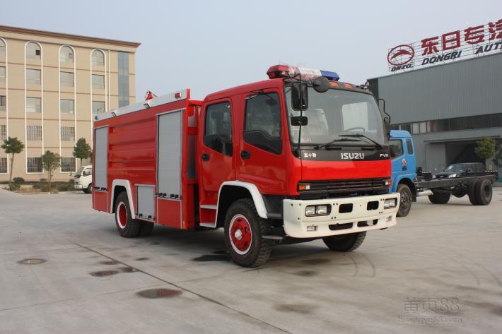 Isuzu Fire Fighting Truck