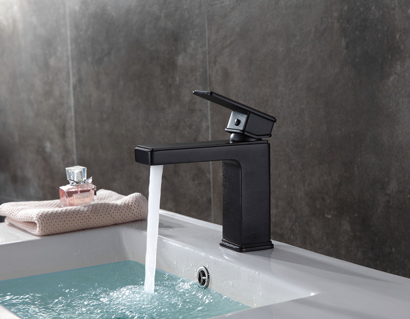 Square Basin Faucet Single Handle Hot and Cold Water Tap Mixer Wash Basin Faucets