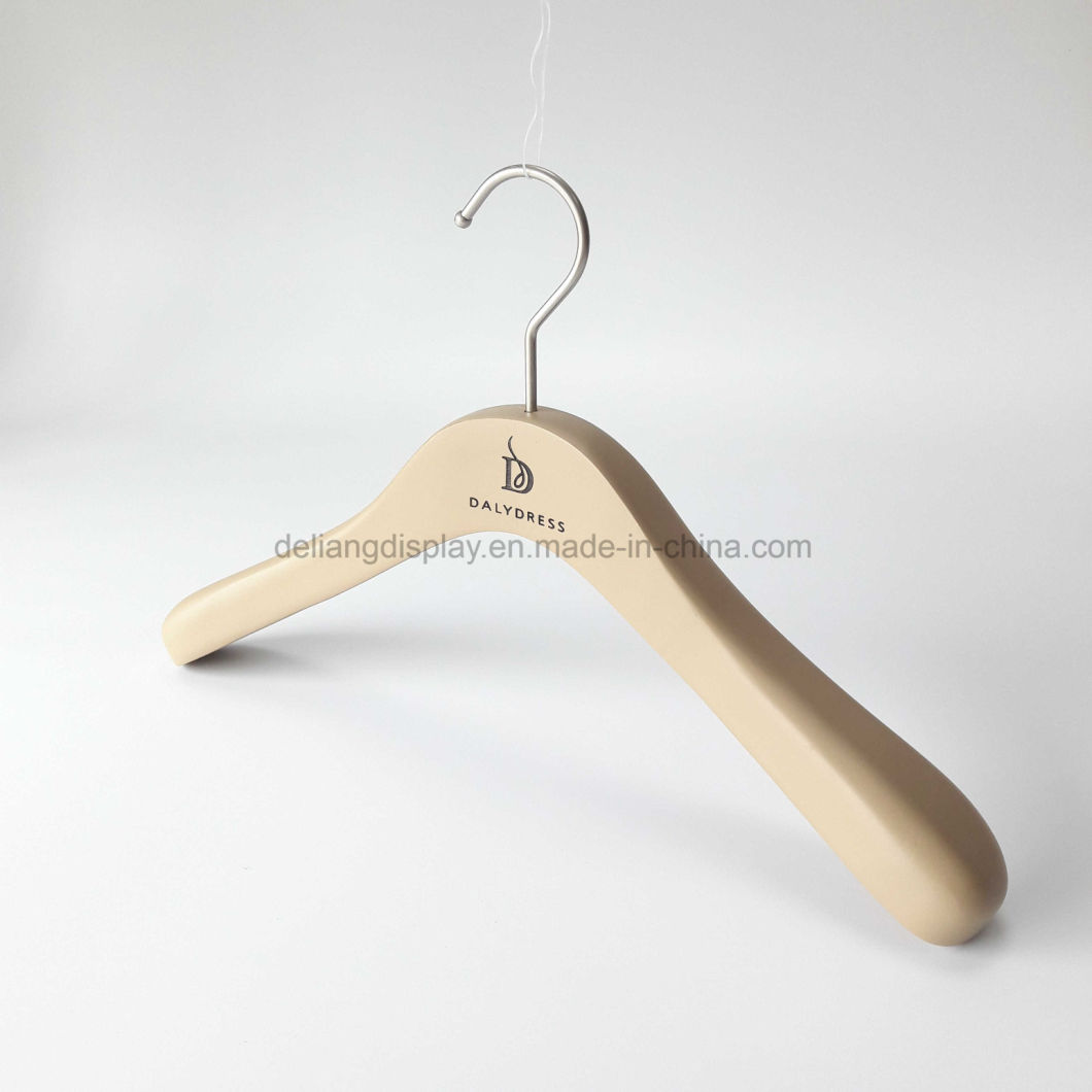 Luxury Beige Yellow Wooden Hanger with Metal Round Hook