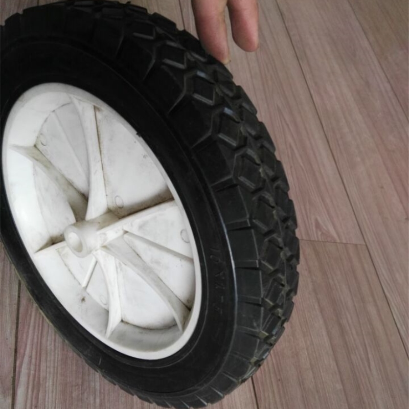 10 Inch Flat Free Solid Rubber Grass Spader Wheels