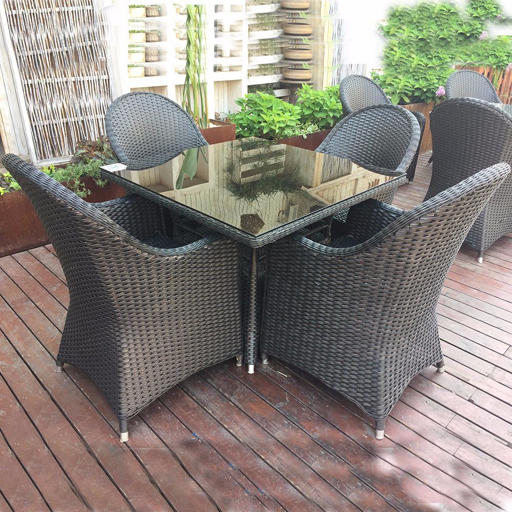 Cast Aluminum Table and Chairs Outdoor Furniture