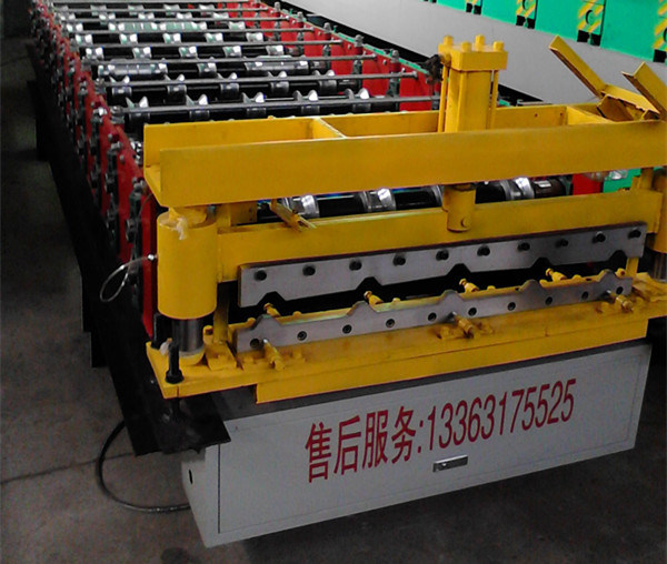 Hydraulic Steel Metal Roofing Tile Cold Roll Forming Machine