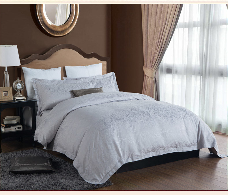 China Supplier White Cotton Satin Jacquard Five Star Hotel Bedding