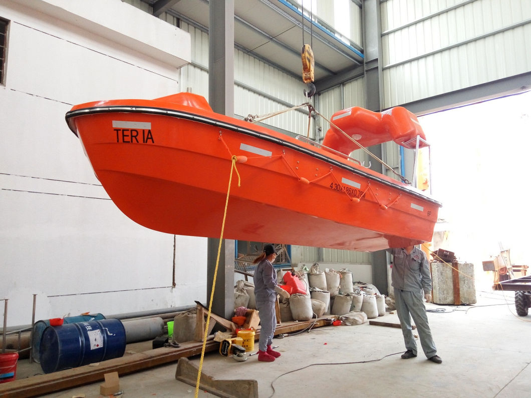Solas Fast Rescue Boat with Single Arm Davit