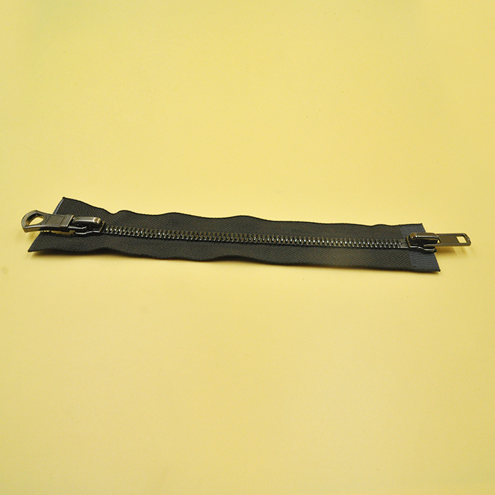 Heavy Duty 8# Metal Open End Two Way Zips for Luggage